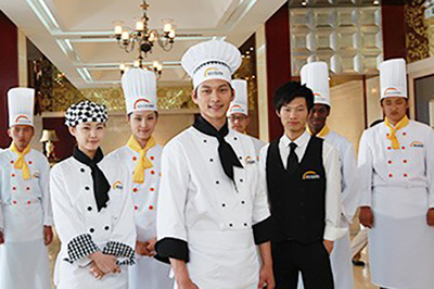 酒店管理中的双翼 餐饮服务管理与品牌管理的协同效应